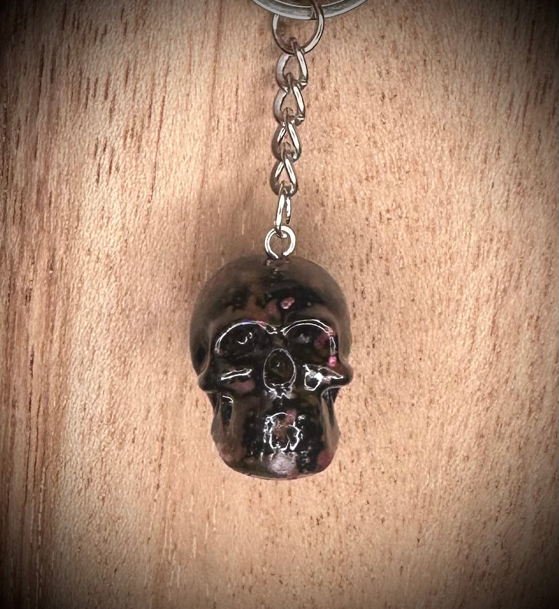 Black and Violet Splash Skull Keyring